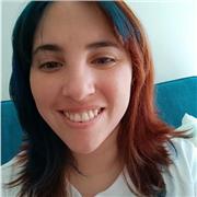Ex estudiante de matemáticas imparte clases a niños de todas las edades